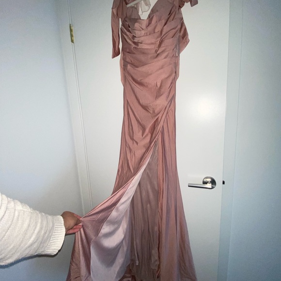 PROM DRESS/FORMAL DRESS - Picture 10 of 11